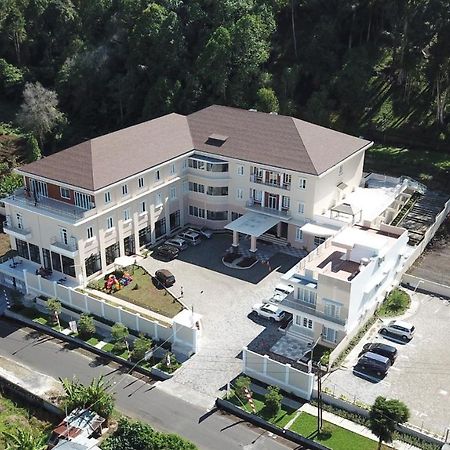 Hotel Villa Emitta Tomohon Exterior foto